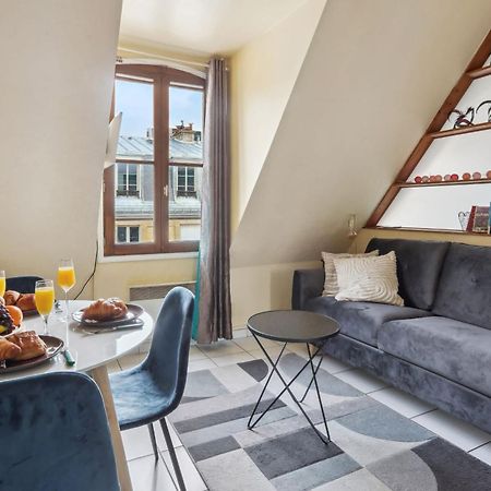 Eiffel Tower & Faubourg - 1Br - Cityapartmentstay Париж Екстер'єр фото